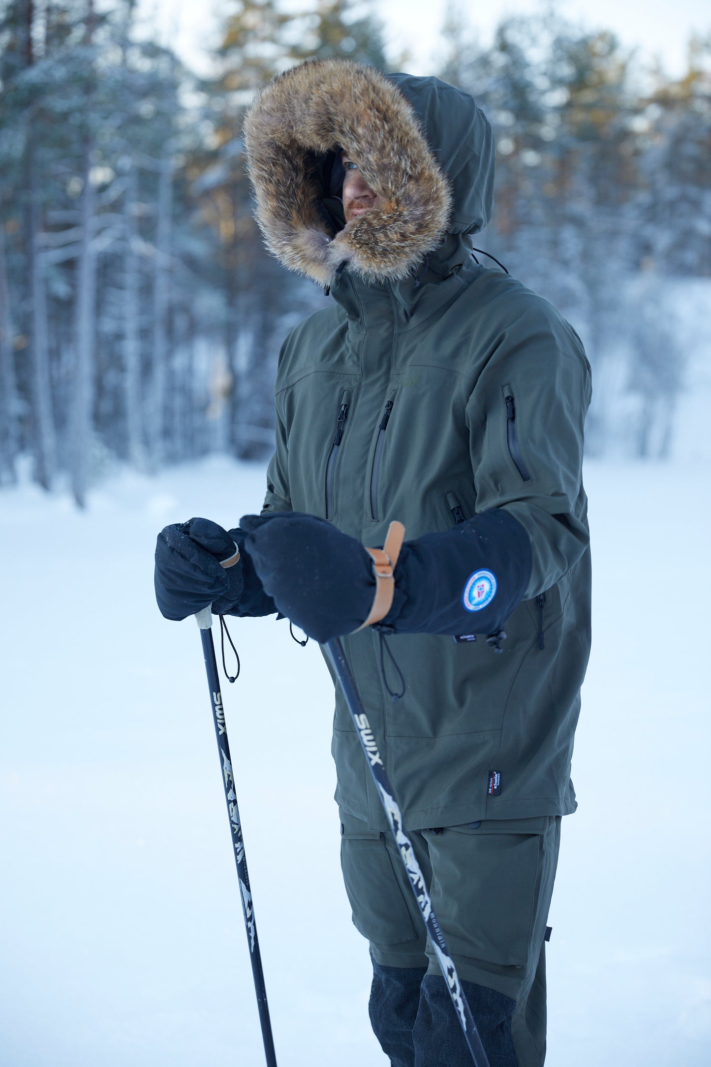 Brynje, Expedition mittens 2.0, Black