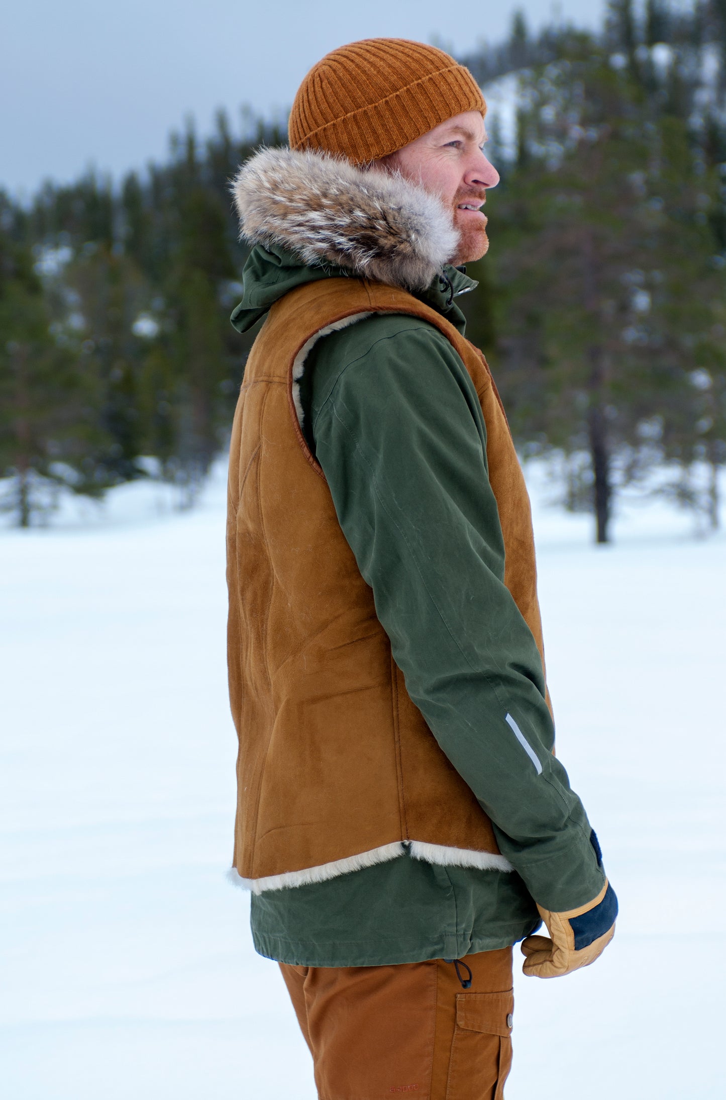 Saueskinn vest, laget i Norge. Unisex